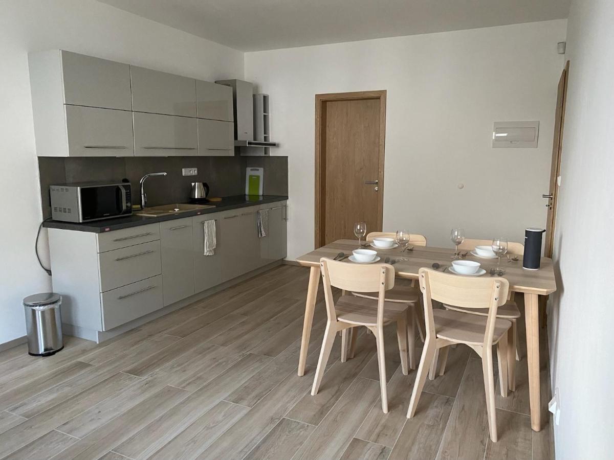 The Dante Villa Apartments Praha Eksteriør bilde