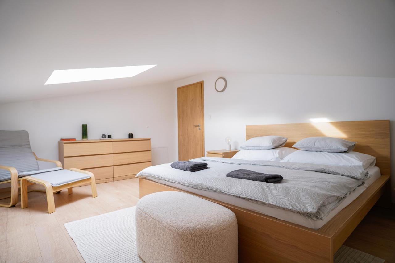 The Dante Villa Apartments Praha Eksteriør bilde